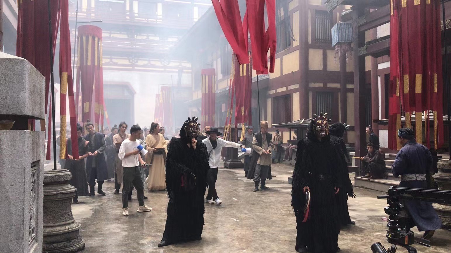 广州秦芳学员参加《封神》化妆工作