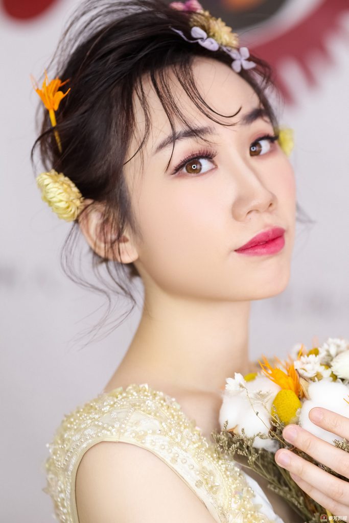 《常见新娘清纯造型》9