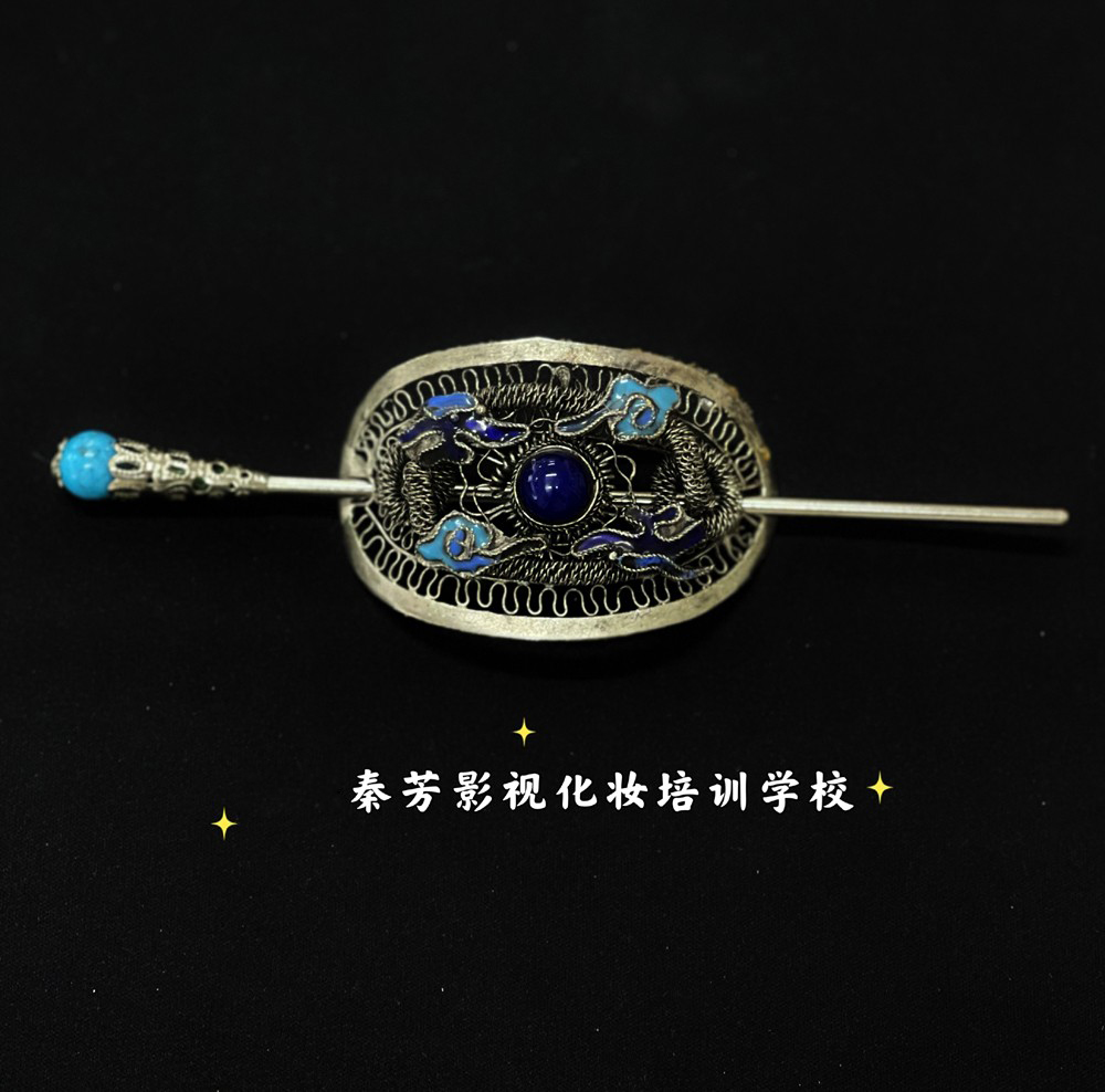 《各种饰品》由学员设计