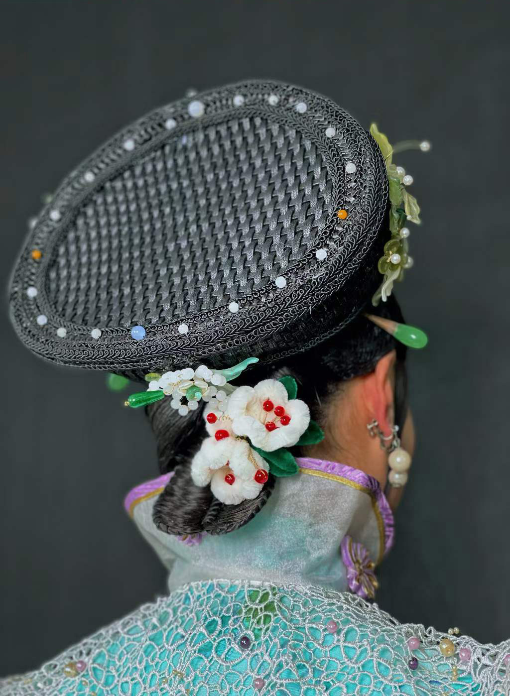 《清末少奶奶》 model：刘嘉怡