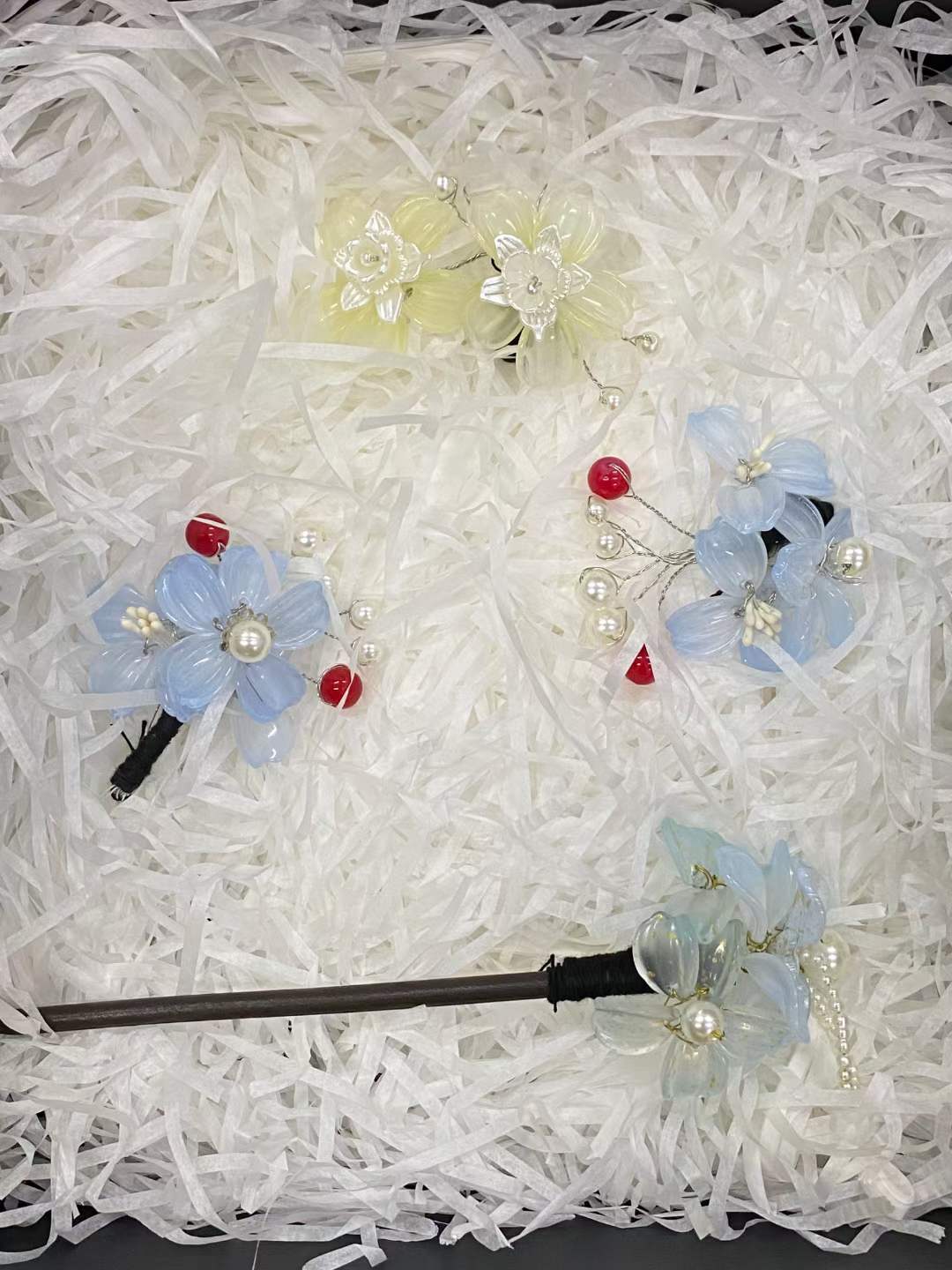 《大拉翅》 model：王瑶