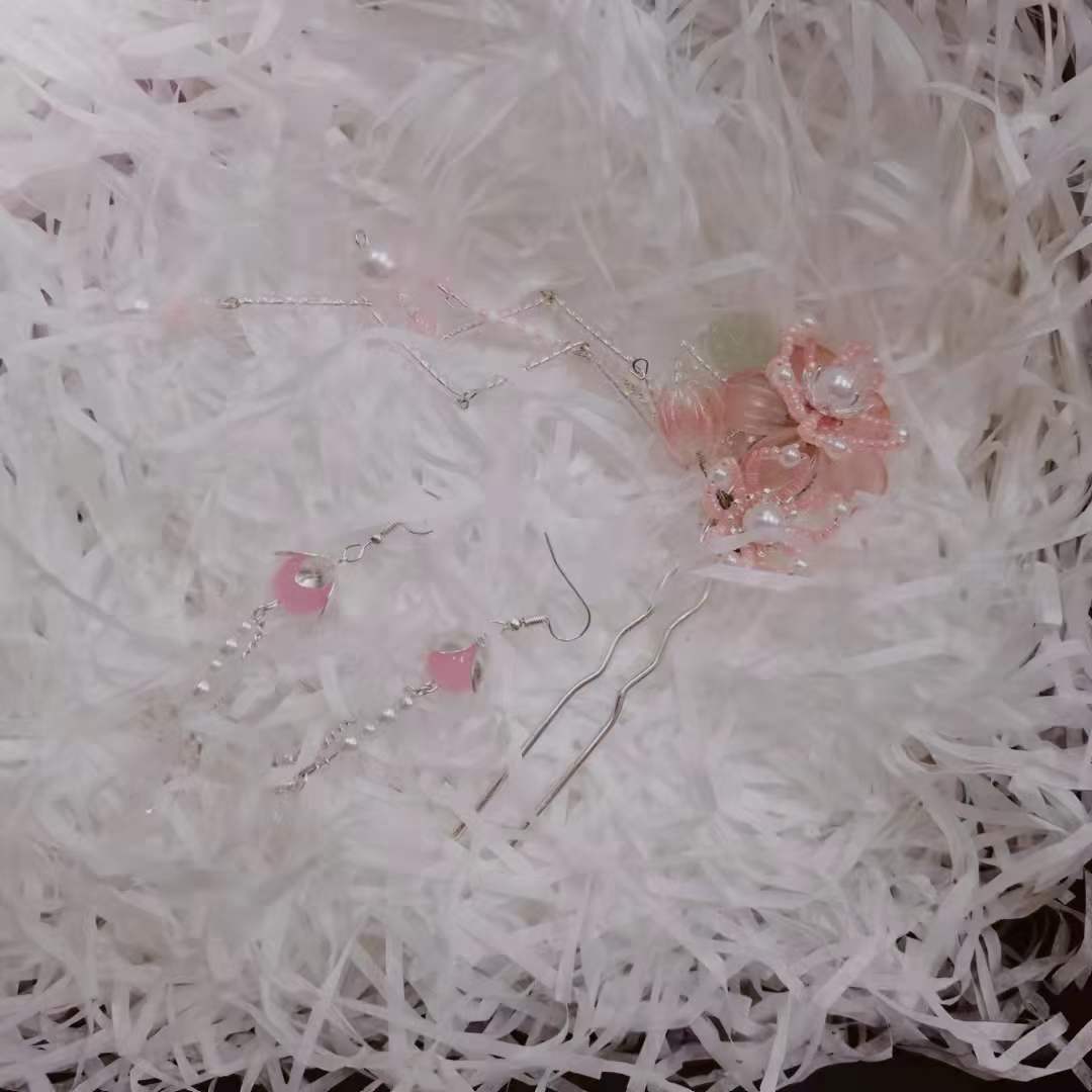 《清朝格格》 舒苗作品