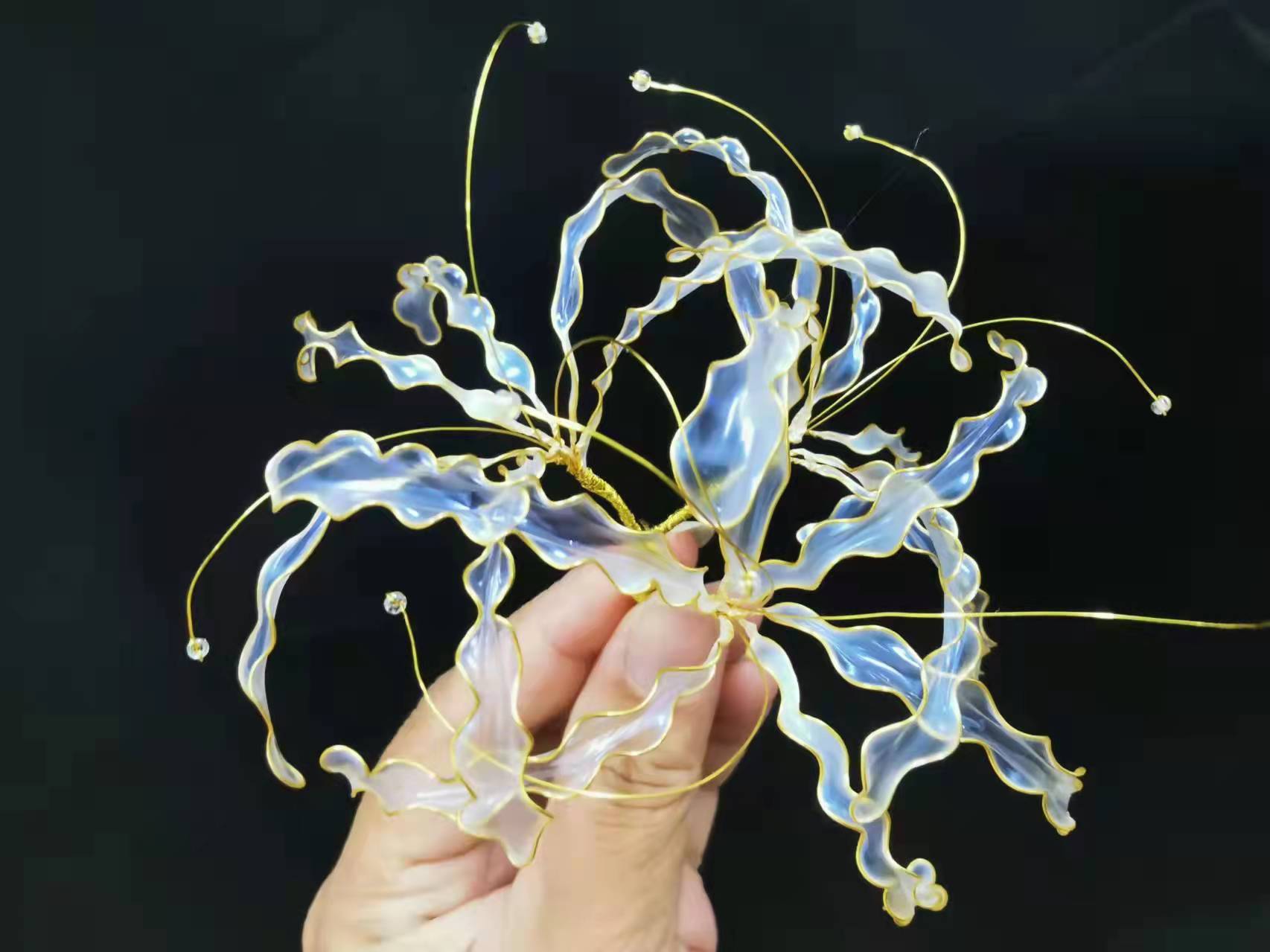 北京秦芳出品《最美饰品》