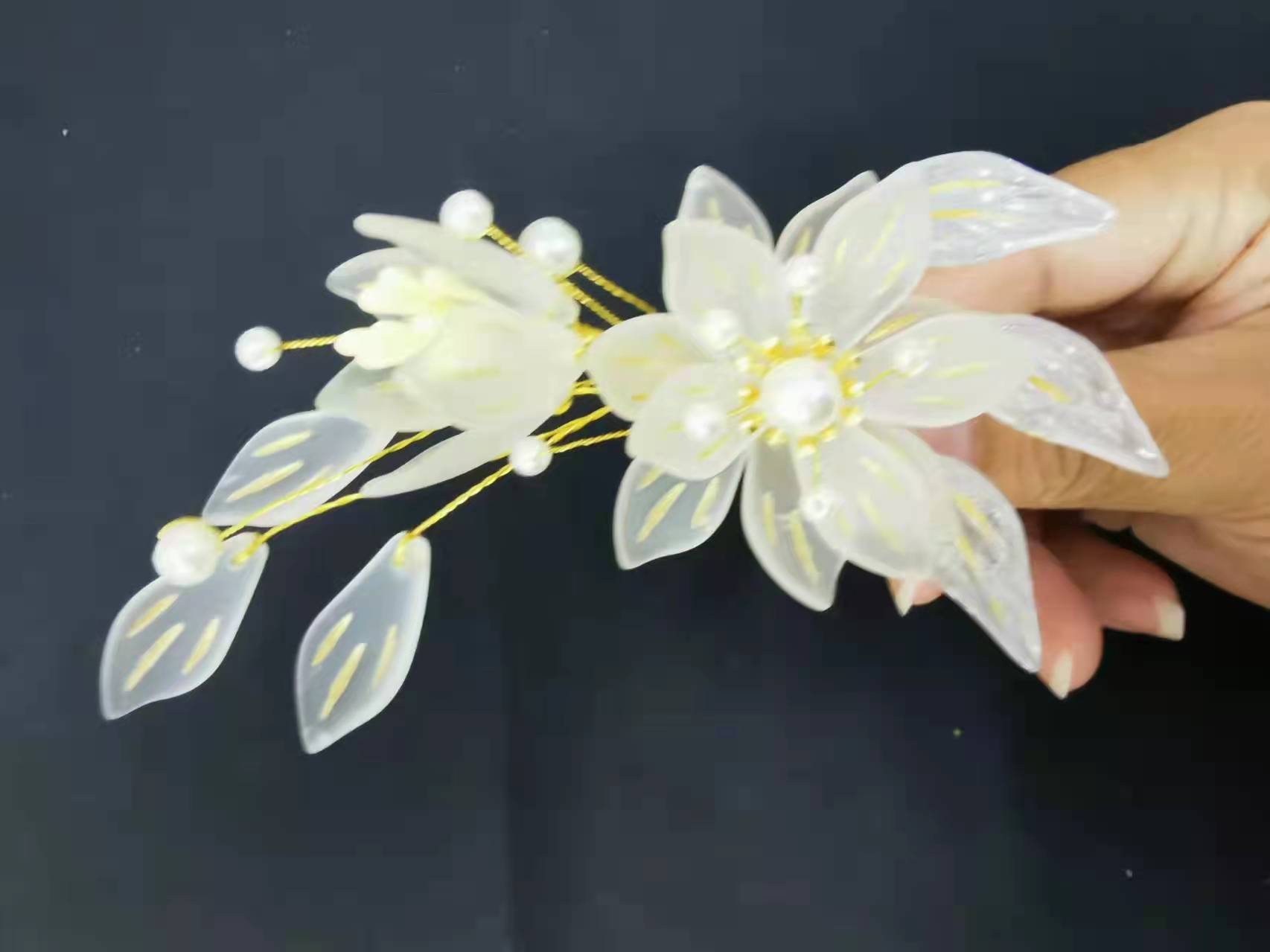 北京秦芳出品《最美饰品》