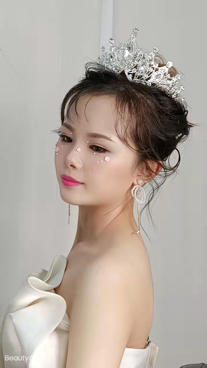 《欧美式新娘》广州秦芳设计