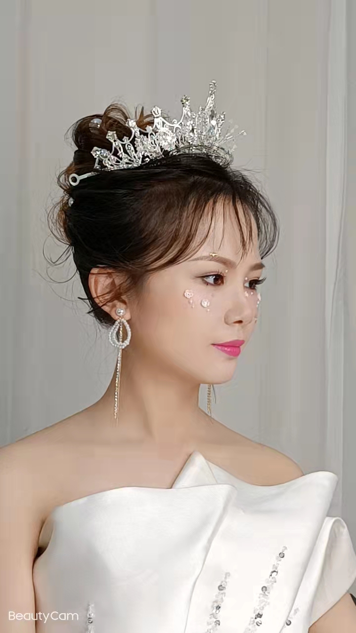 《欧美式新娘》广州秦芳设计