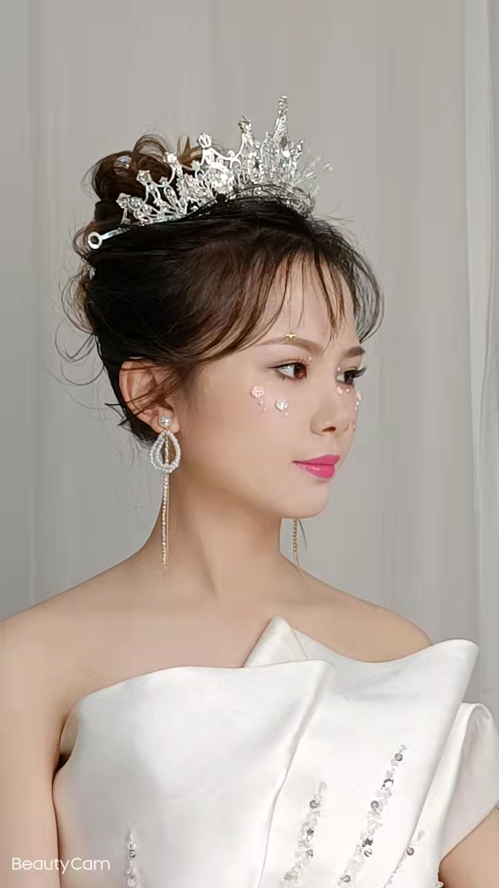 《欧美式新娘》广州秦芳设计