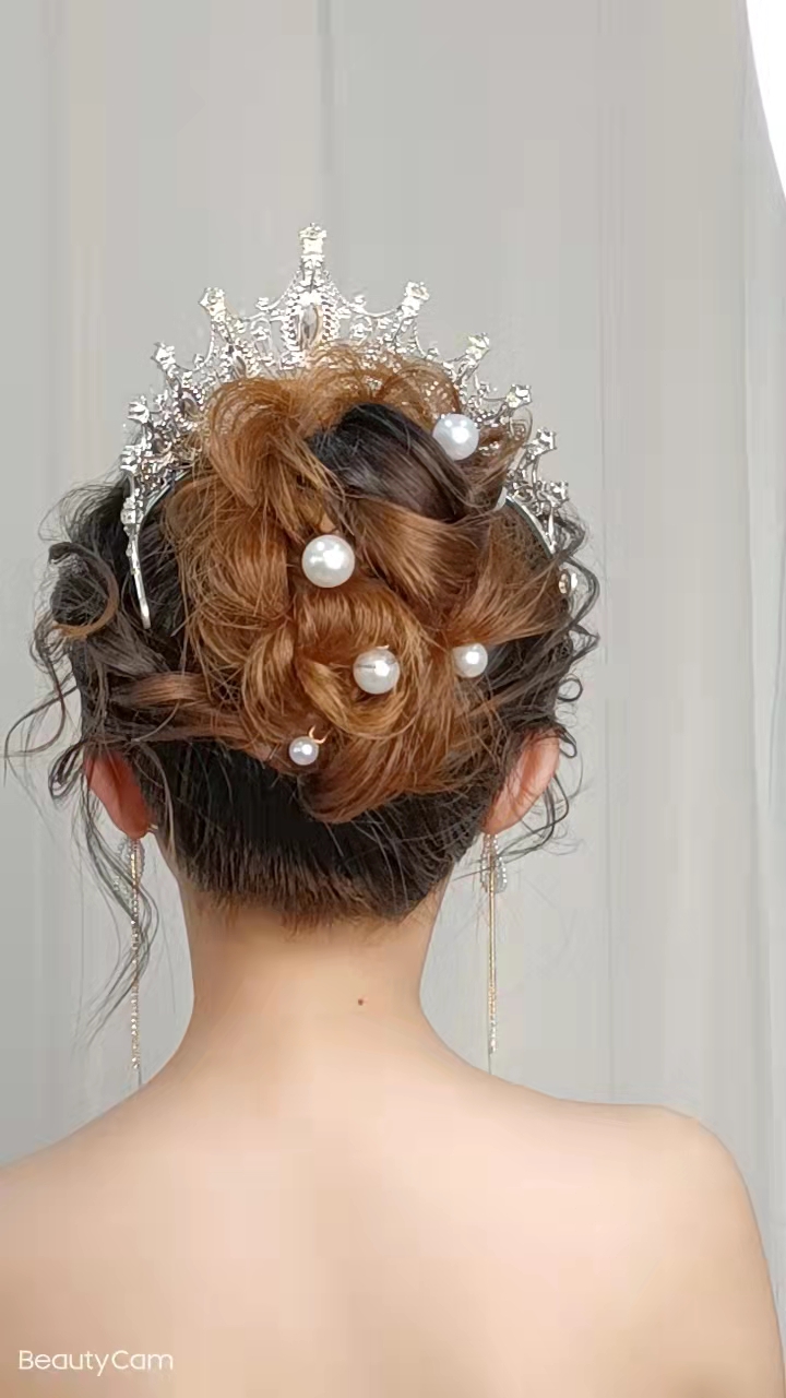 《欧美式新娘》广州秦芳设计