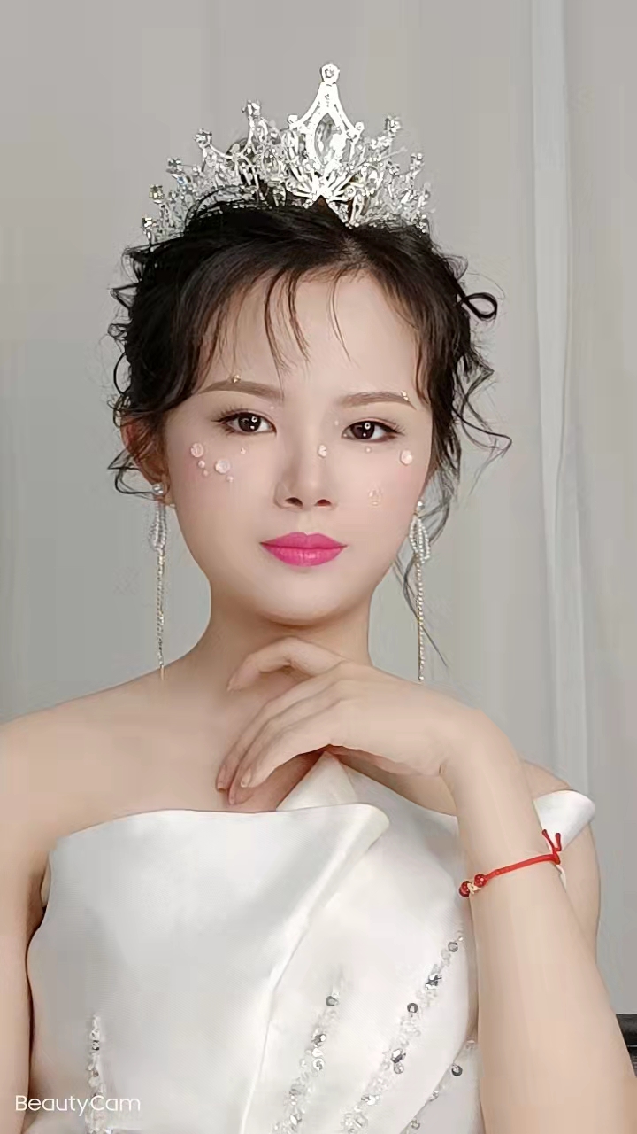 《欧美式新娘》广州秦芳设计