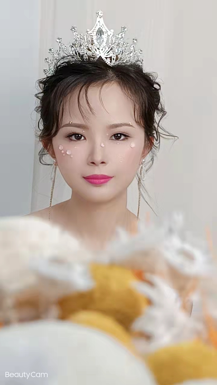 《欧美式新娘》广州秦芳设计