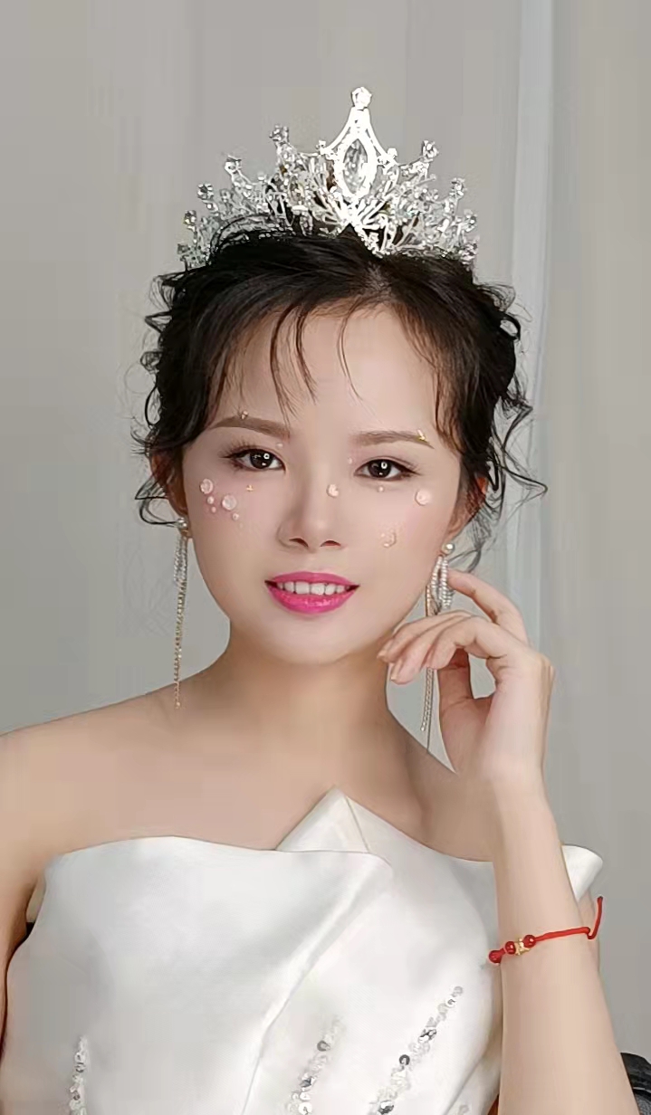 《欧美式新娘》广州秦芳设计