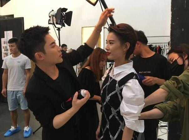 想做化妆师？【影视化妆师好还是自由化妆师好】