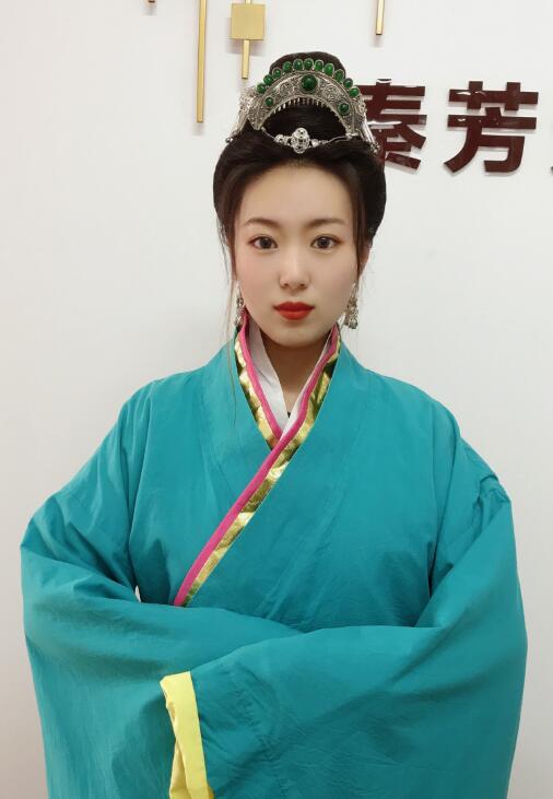 学习影视化妆的流程【怎样快速学习影视化妆】