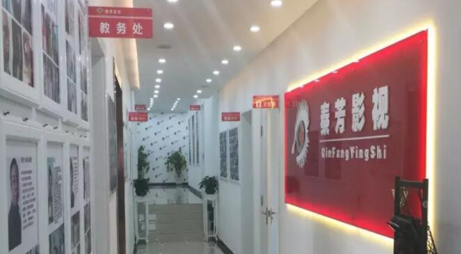 化妆工具清洁周期：影视化妆的卫生标准