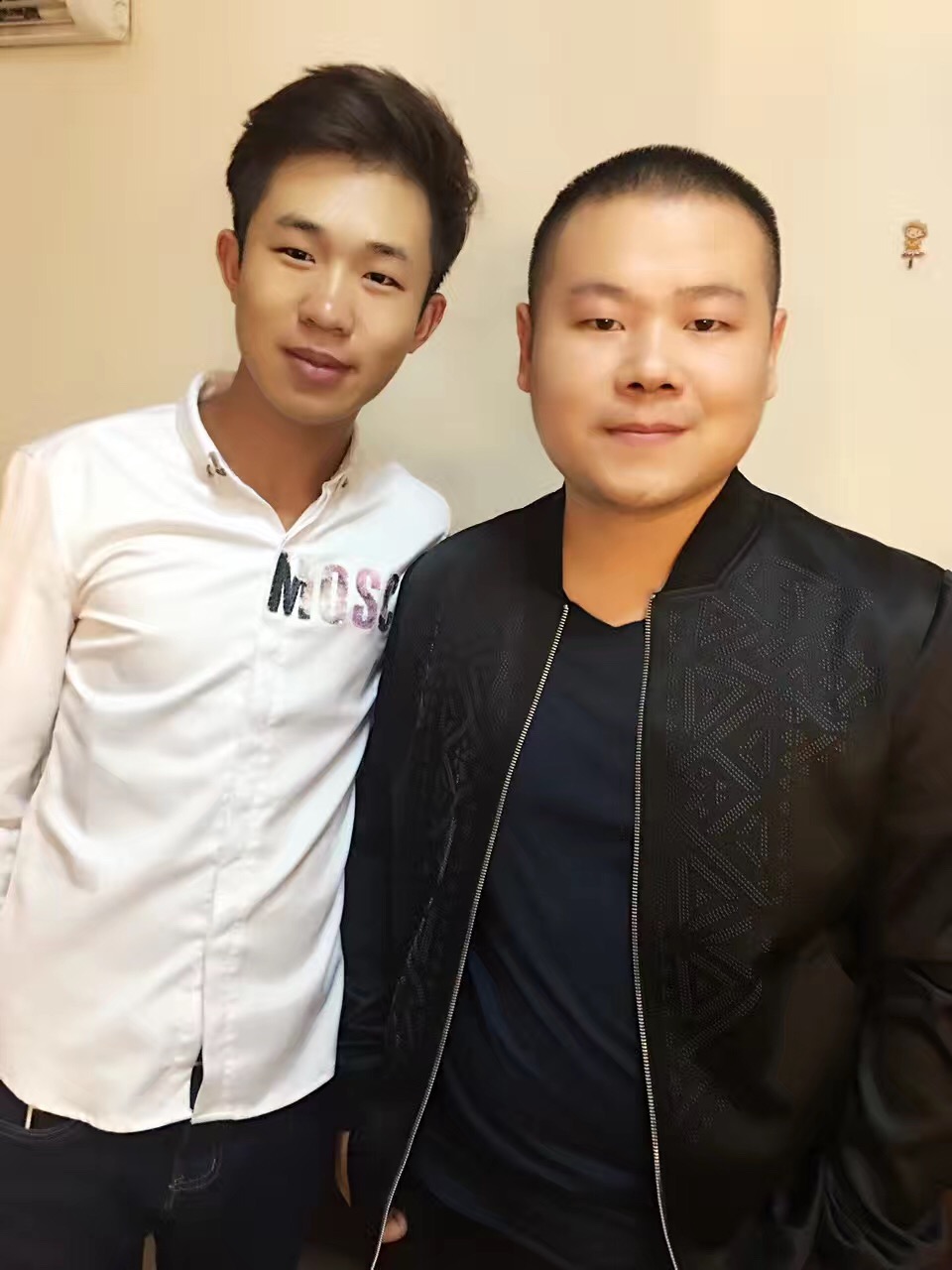 化妆学校学两个月有用吗 可以考化妆师证吗