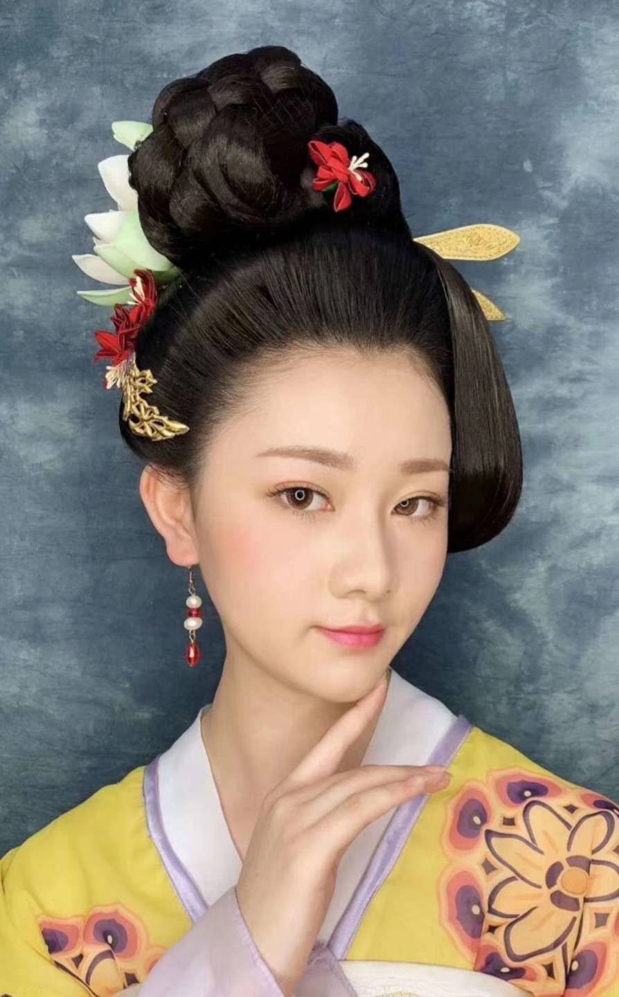 从零开始学化妆要学多长时间才可以进剧组就业