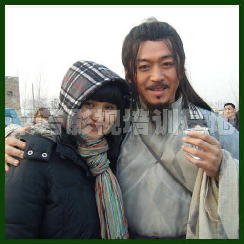 秦芳学员与明星合影