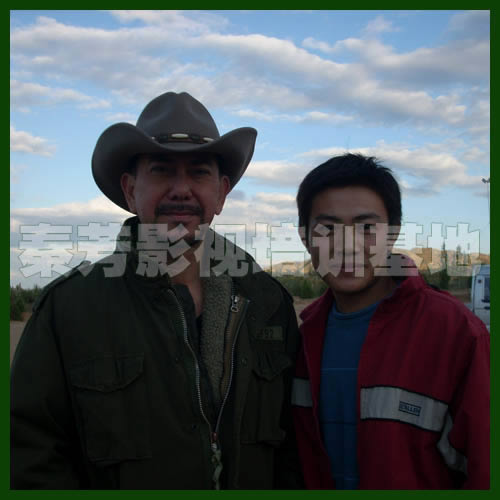 学员参加木乃伊3 拍摄化妆