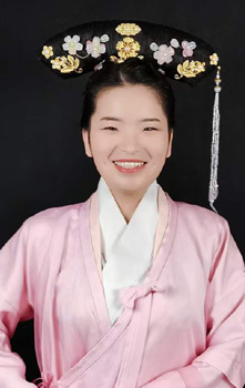 《清朝格格》 model：庞红