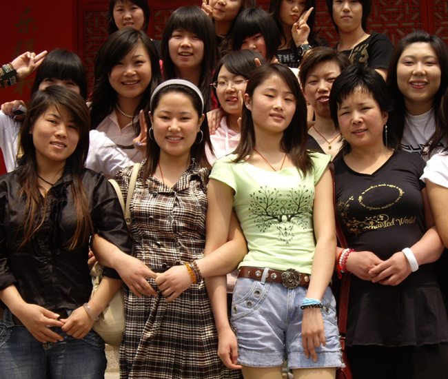 有哪些途径可以获取影视化妆行业的人脉资源