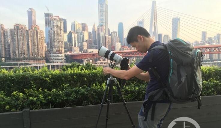 化妆师和摄影师哪个更有前途