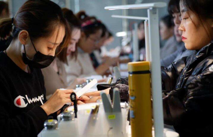 学美甲有前途吗