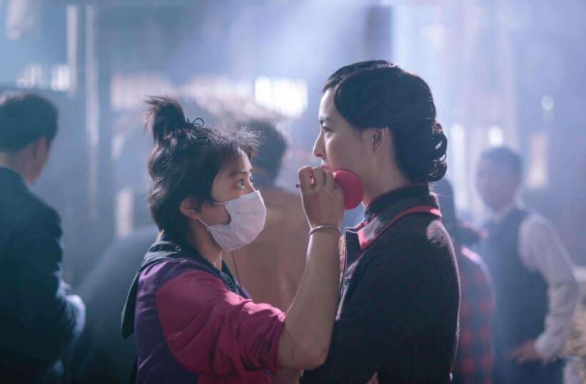 找一家影视化妆学校的具体步骤