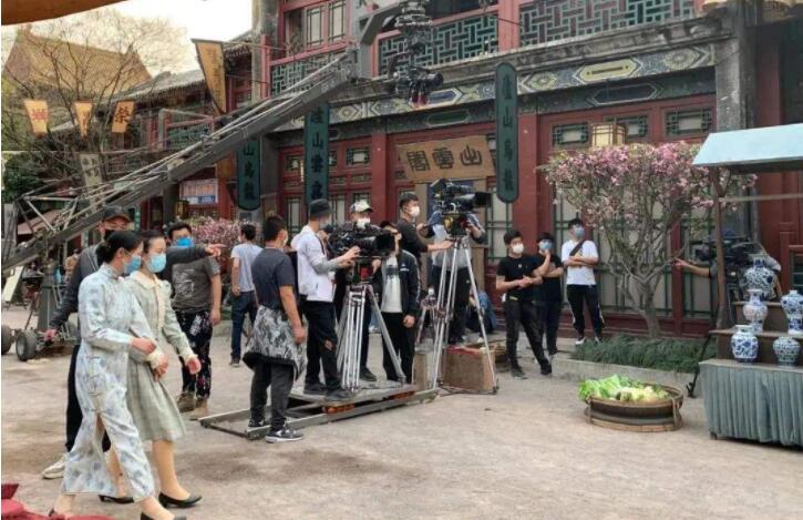 在秦芳影视毕业 分配的剧组类型