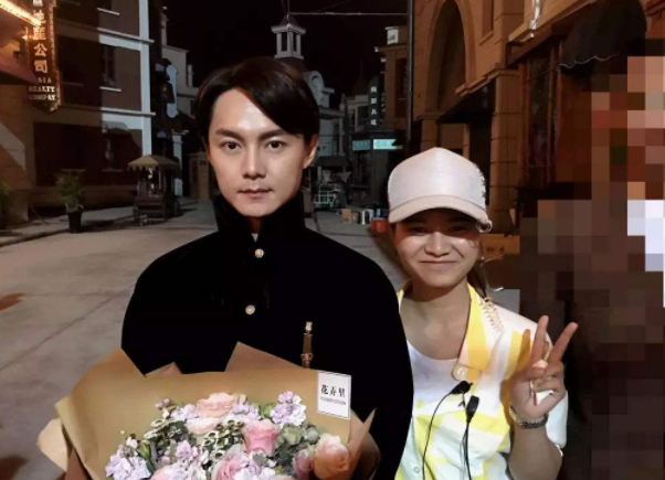 别听网上瞎咧咧 看看影视化妆的真实工资吧