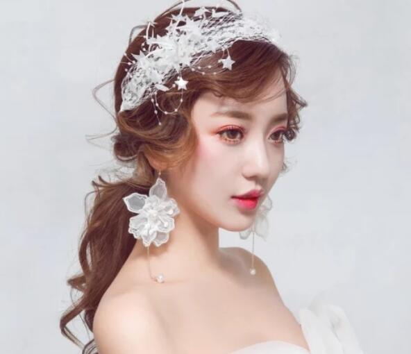 影视化妆师怎么样看上去更专业