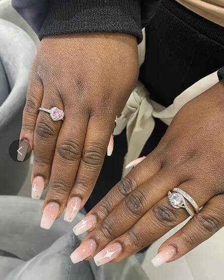 美甲课程实例_水晶渐变的制做过程