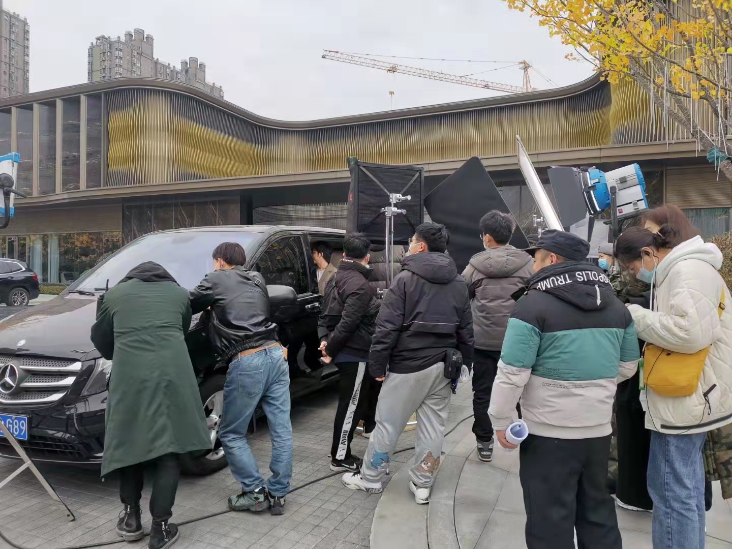 剧组化妆师的工资真相