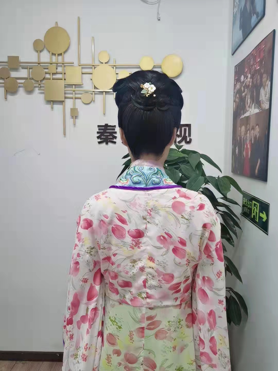 两款普通的影视装扮