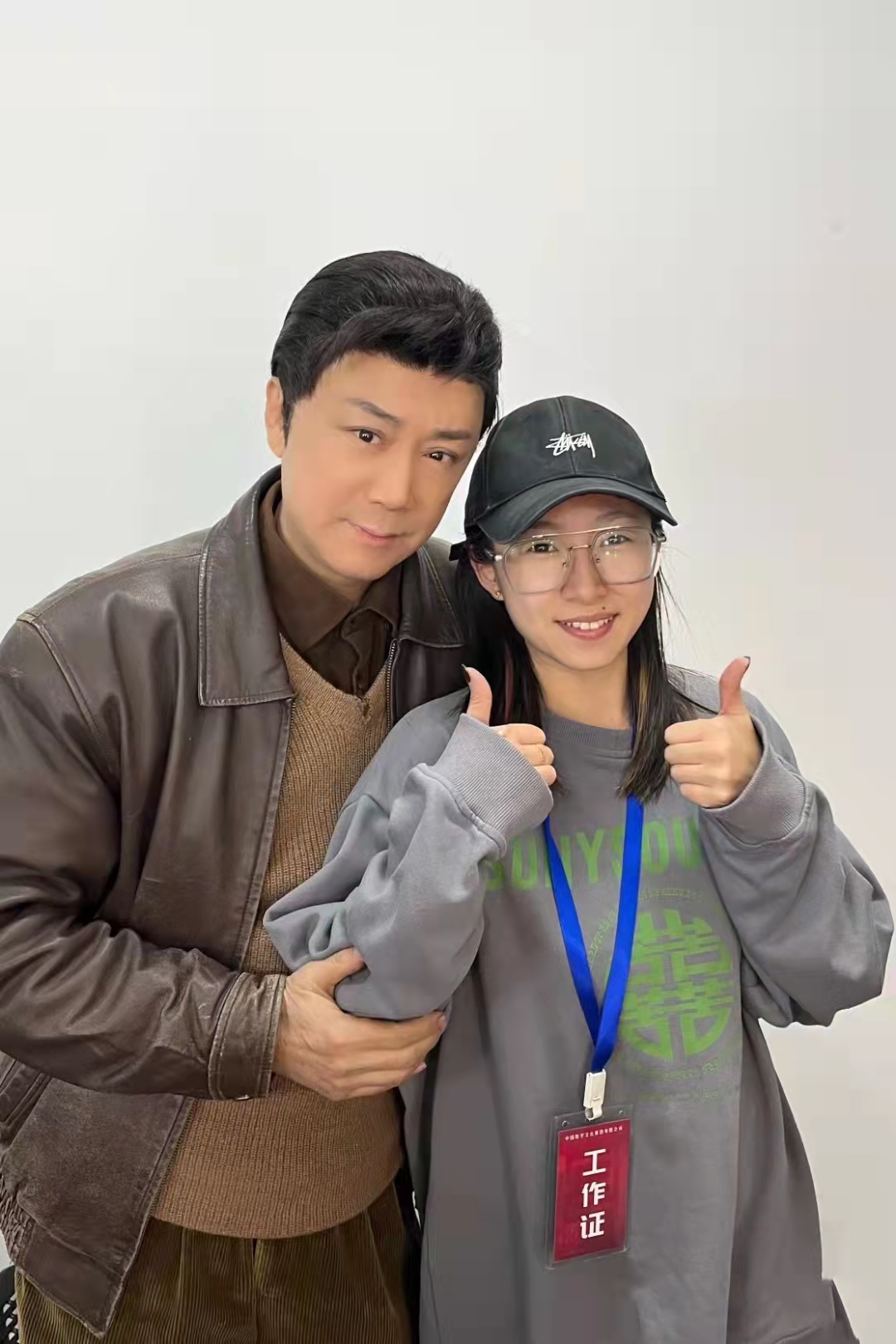 昭昭同学就业剧组《邓恩铭》杀青大吉