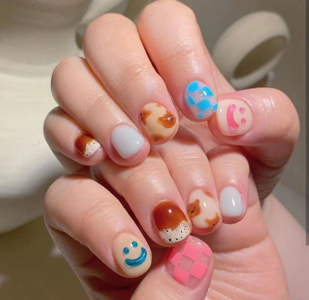 《个人美甲短款作品2》