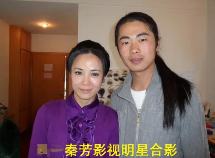 化妆师为什么不要30岁以上的