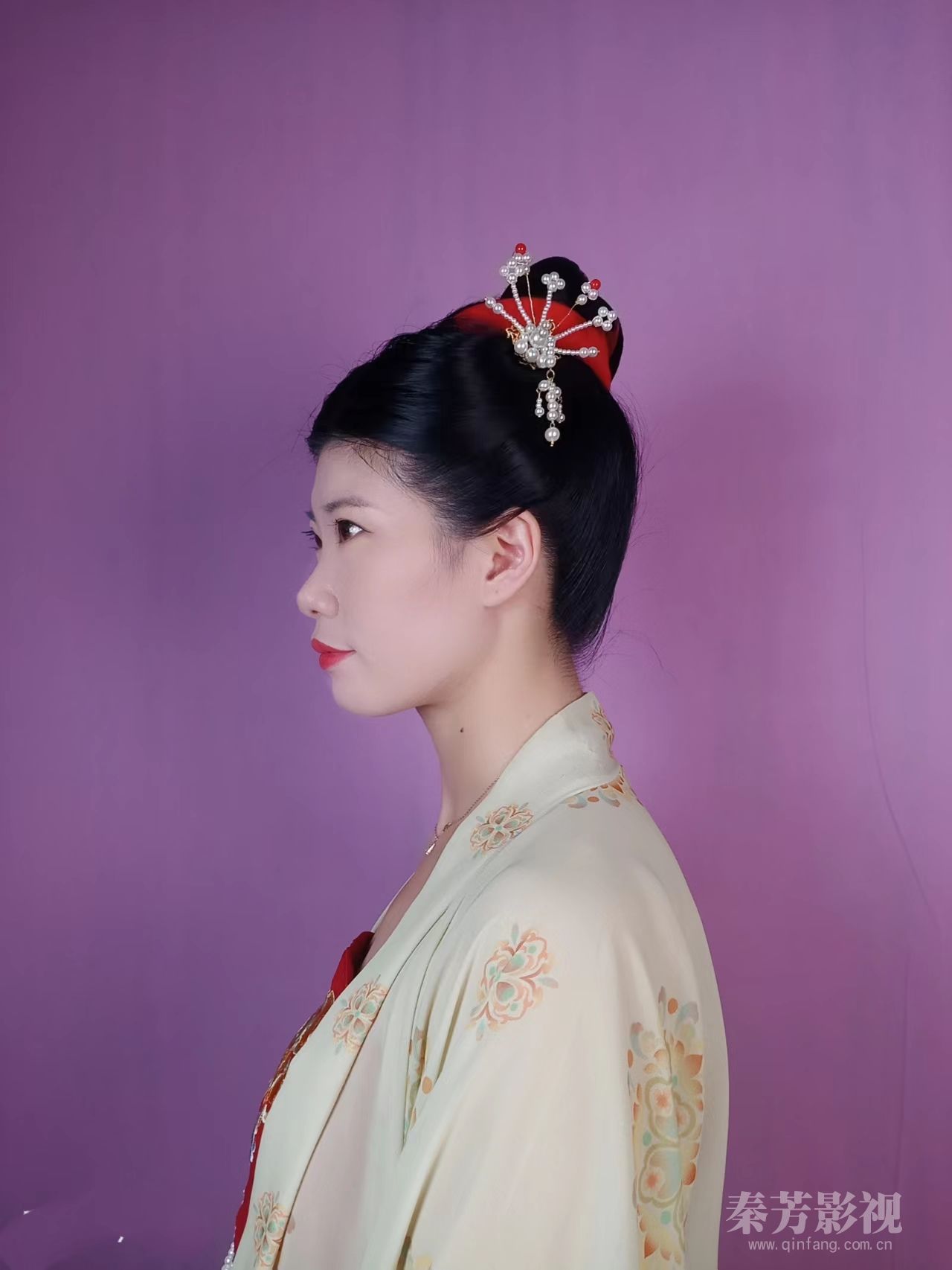 秦芳学员 唐，五代装扮