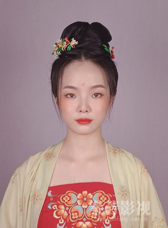 还是那套衣服  穿出了不一样的气质