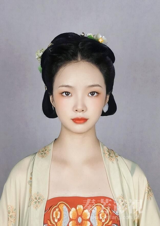 还是那套衣服  穿出了不一样的气质