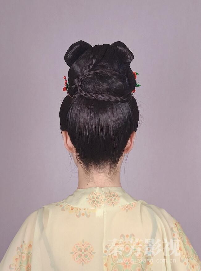 还是那套衣服  穿出了不一样的气质