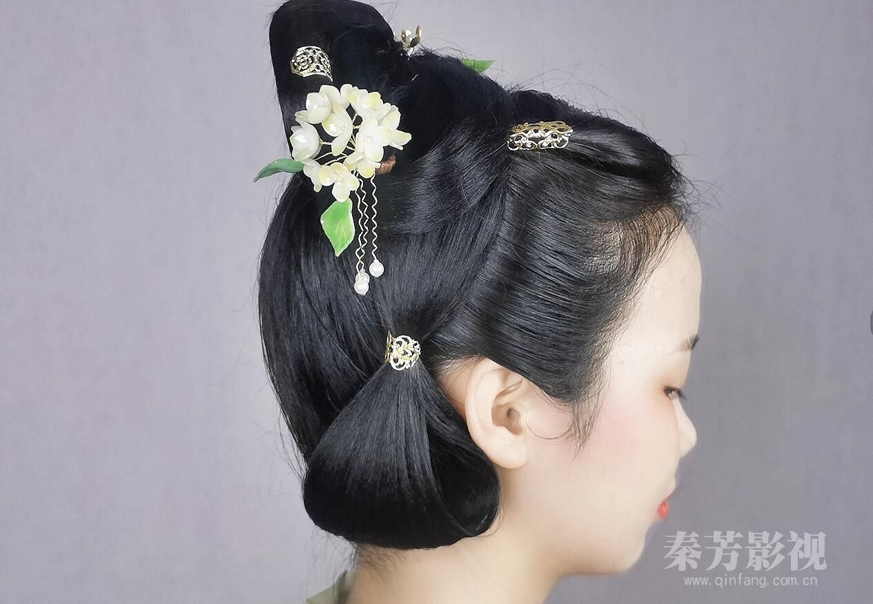 还是那套衣服  穿出了不一样的气质