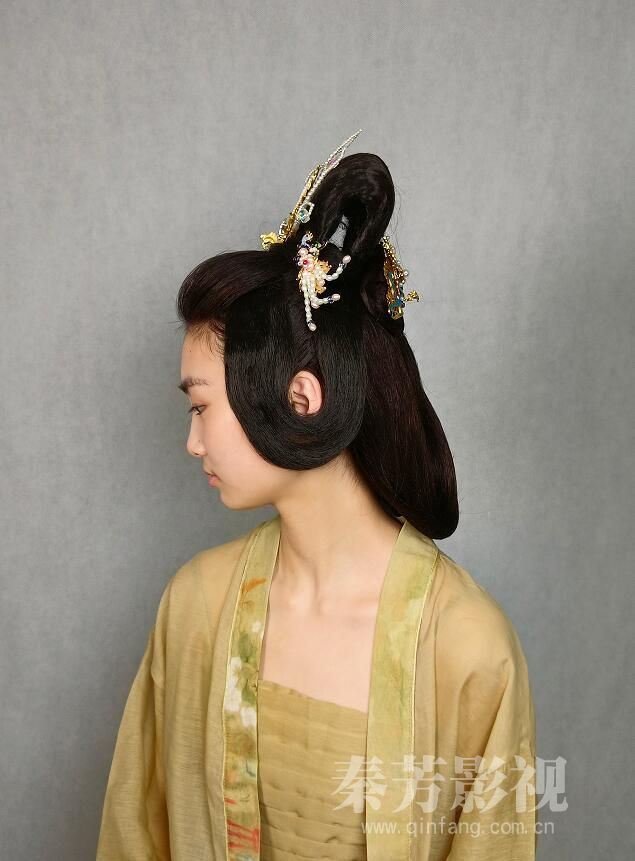 秦芳学员 唐襦裙美女