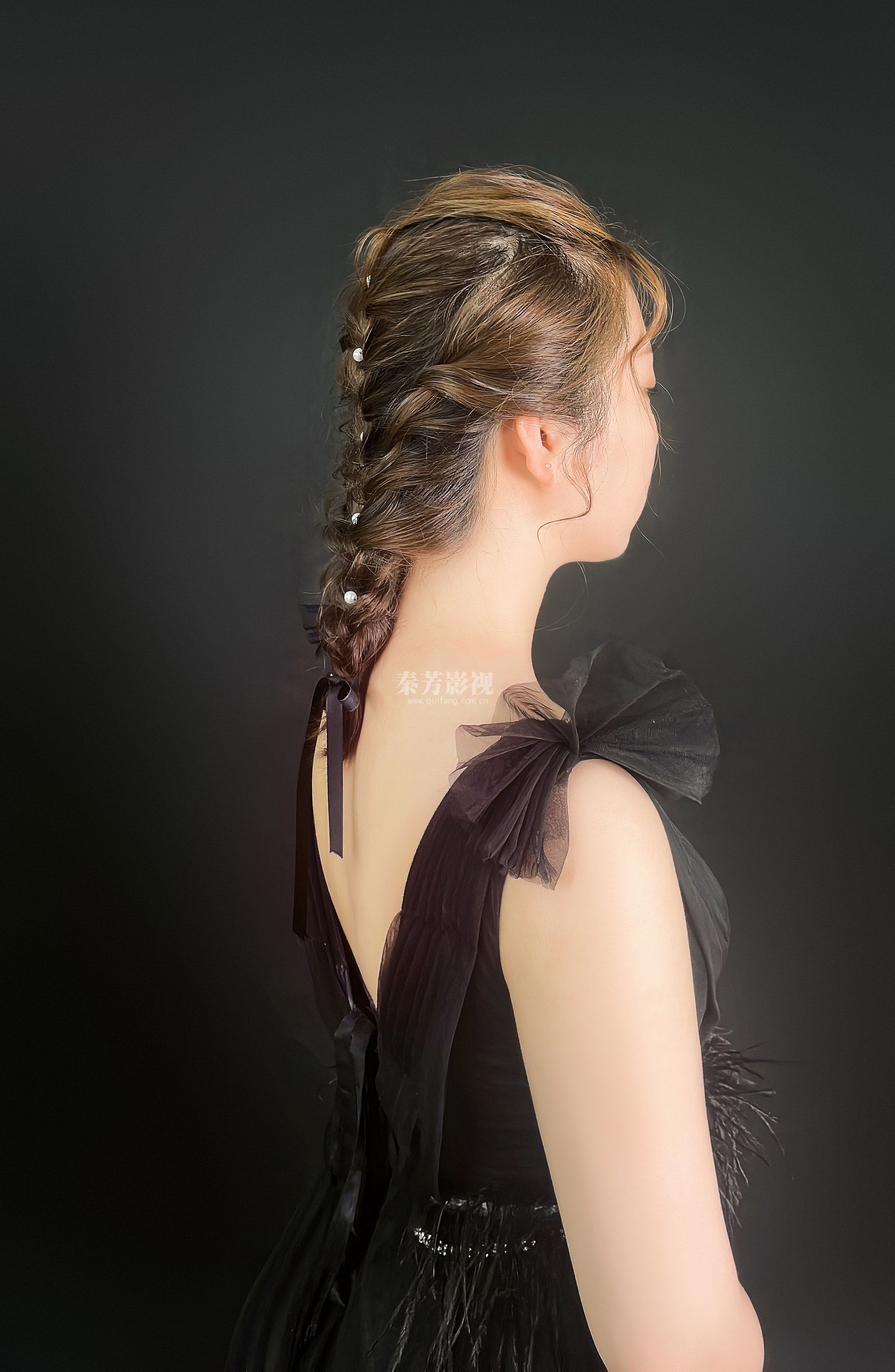 简单又好看的盘发发型