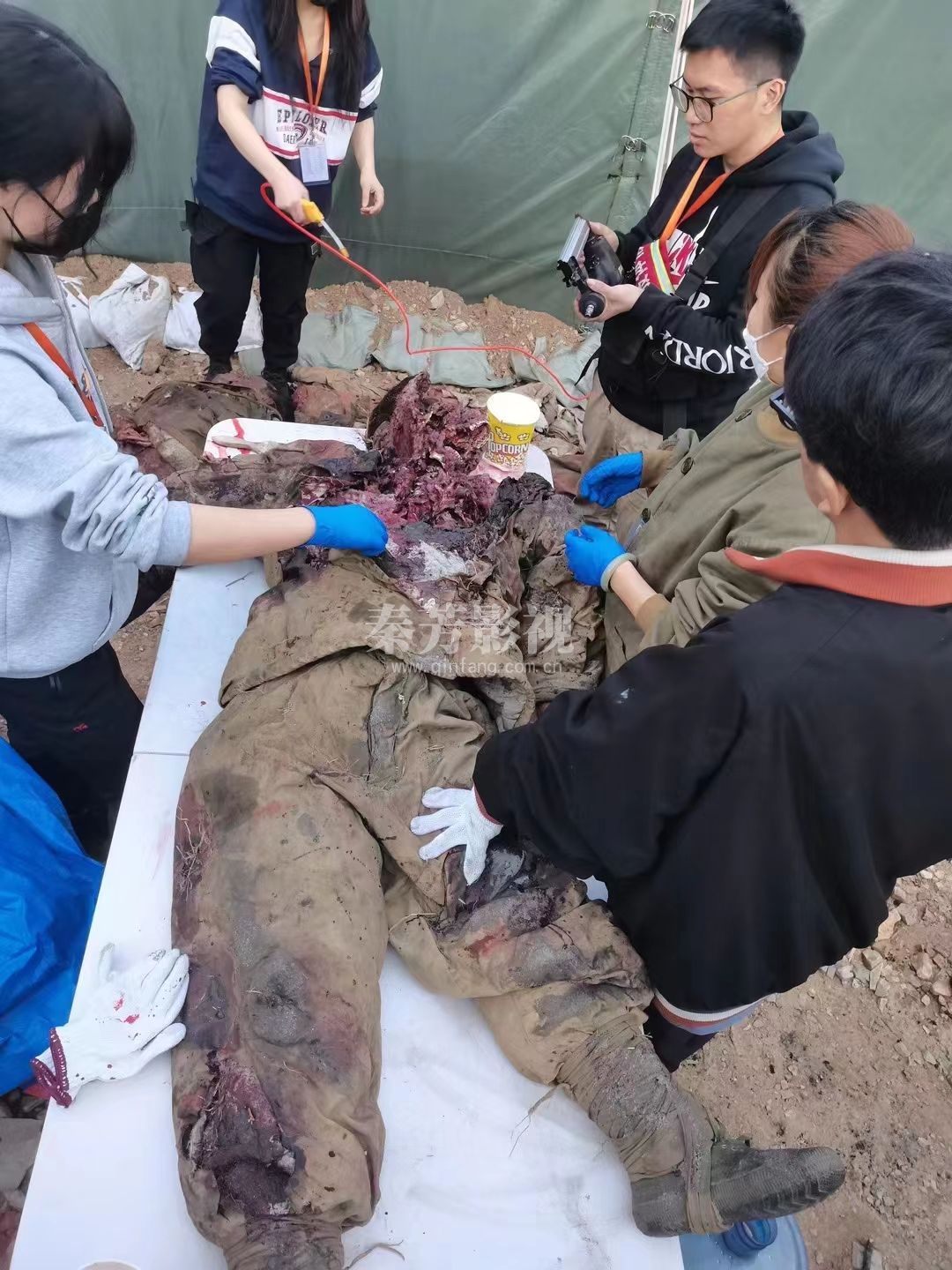 胆小勿进  秦芳学员参加长津湖 道具制做