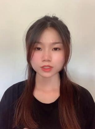 毕业学员 何明花