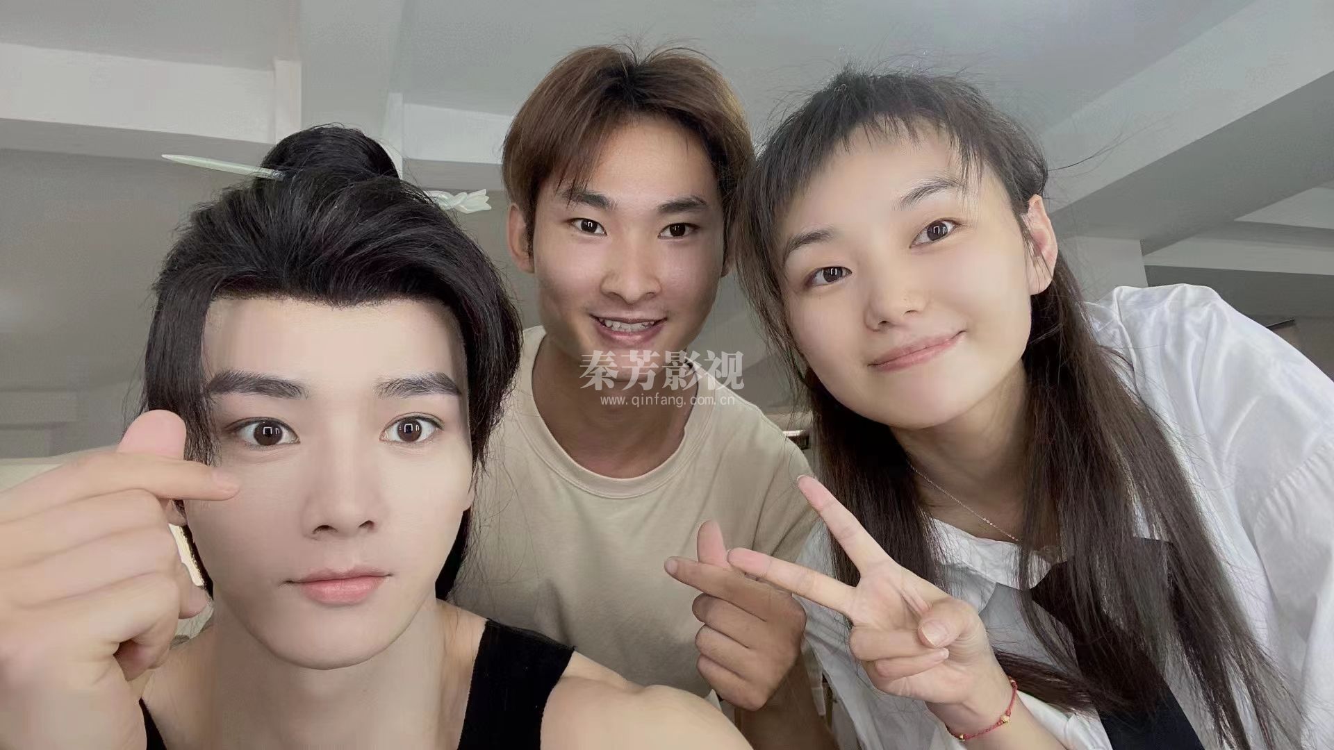 李茹霞参加《寒枝折不断》化妆工作