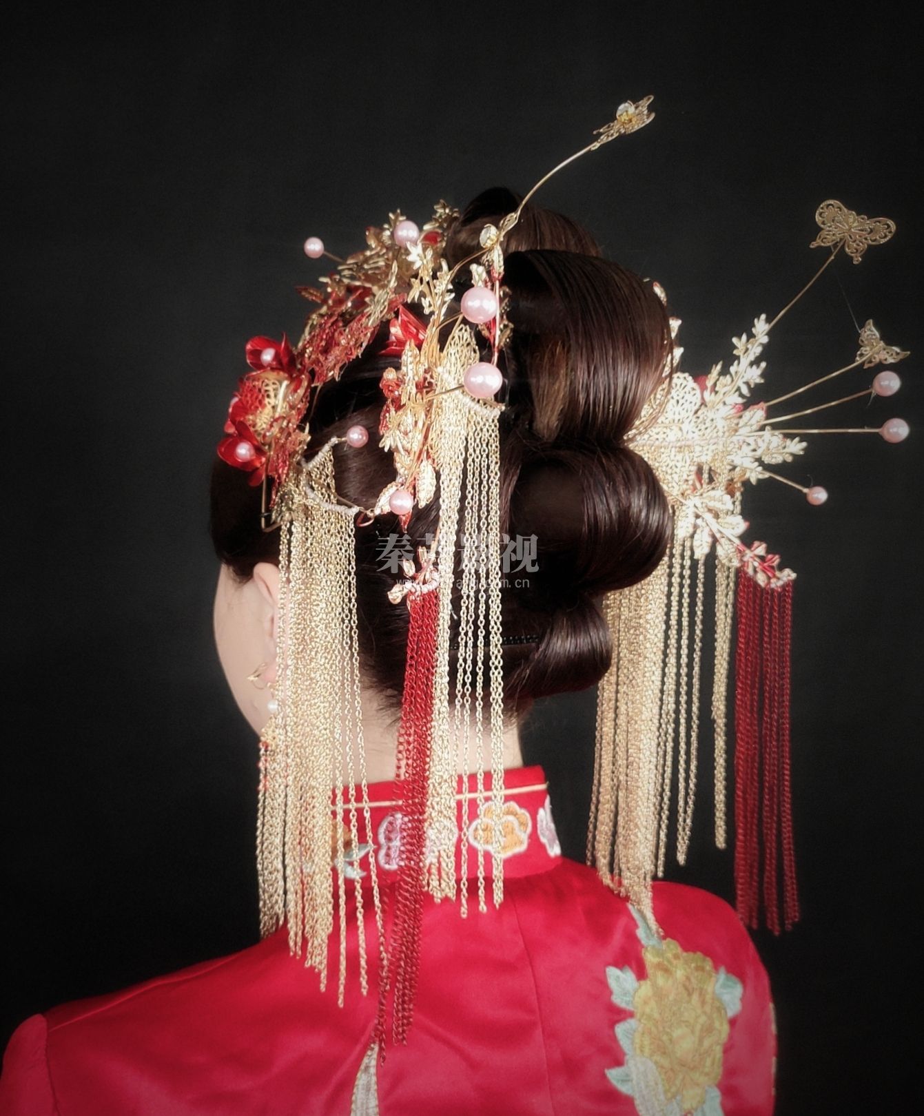 学校的化妆师学员结婚了