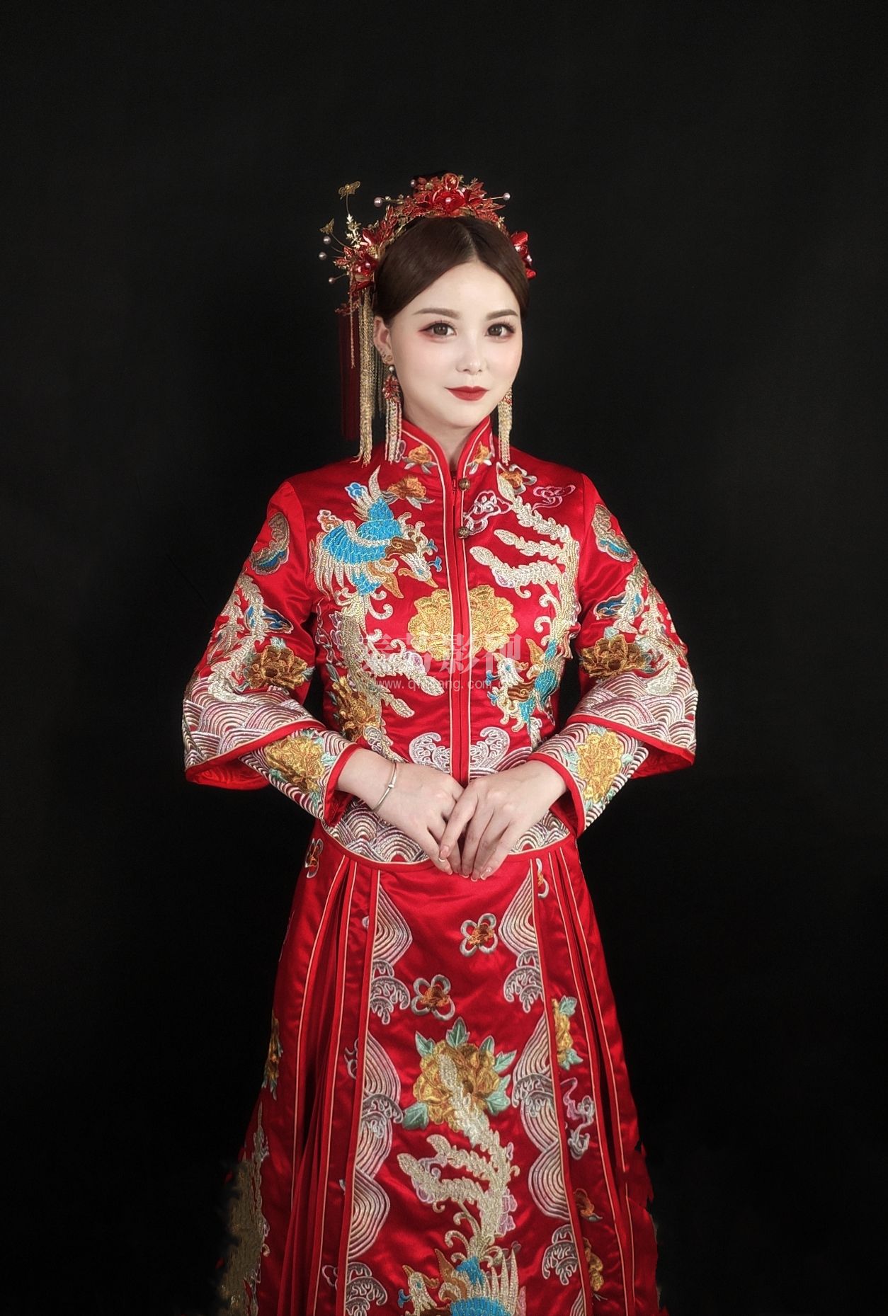 学校的化妆师学员结婚了