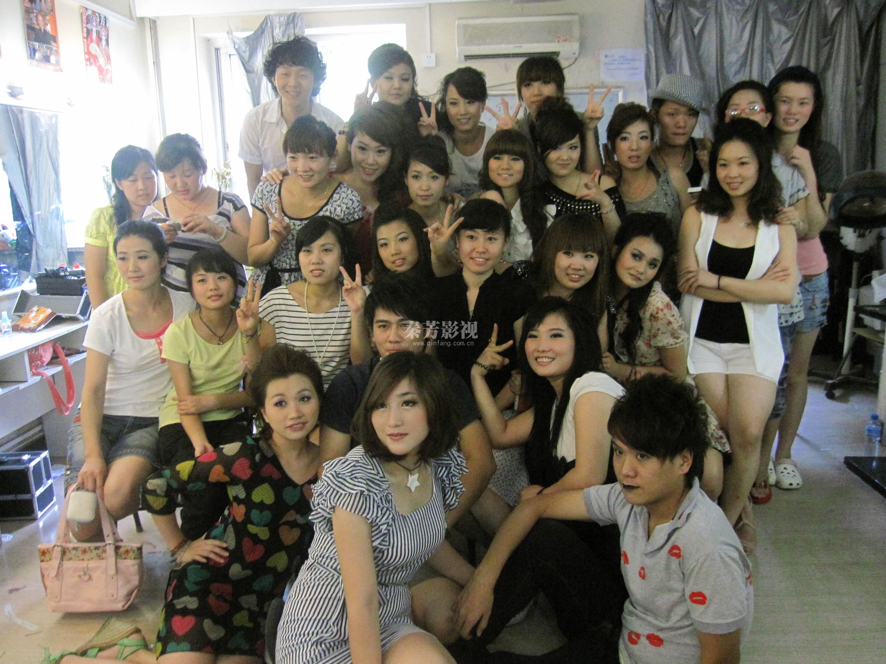 想成为一名合格的美甲师 要怎么做