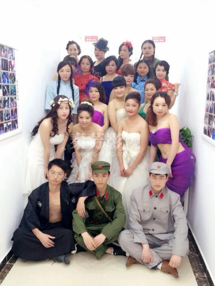 剧组化妆师值得花钱去学吗